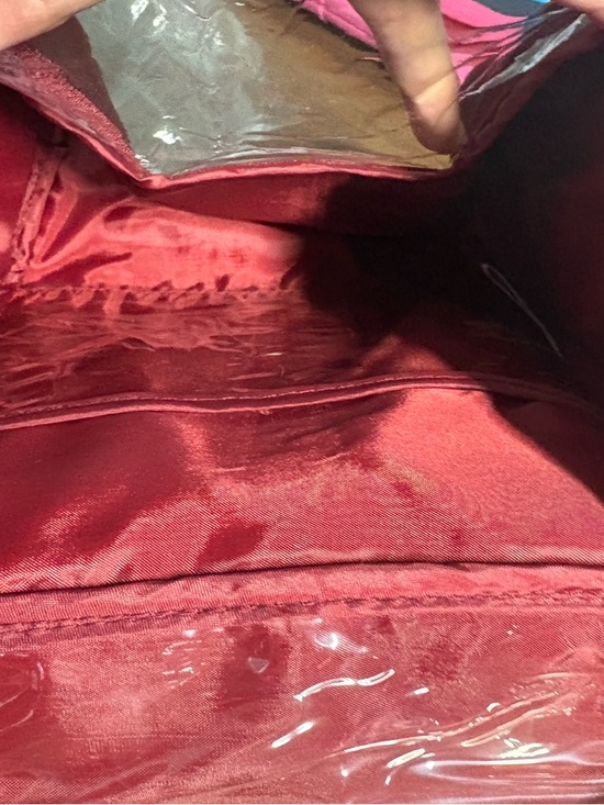 Paris Liquid Touch & Mini-me Lip Gloss Set in Burgundy - Picture 8 of 10